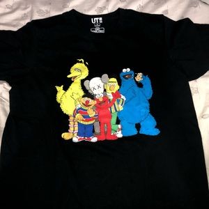 KAWS SESAME STREET BLACK SMALL TEE